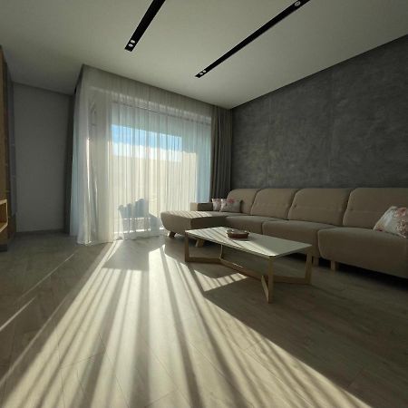 Greenbay Apartment With Free Parking Trenčín Zewnętrze zdjęcie