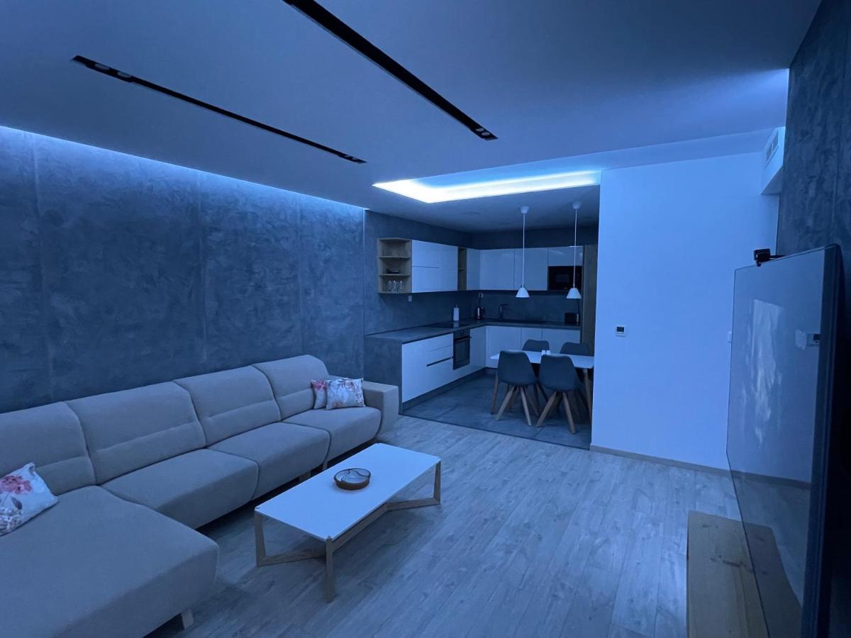 Greenbay Apartment With Free Parking Trenčín Zewnętrze zdjęcie