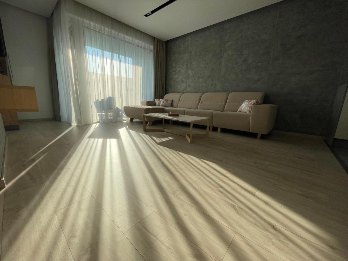 Greenbay Apartment With Free Parking Trenčín Zewnętrze zdjęcie
