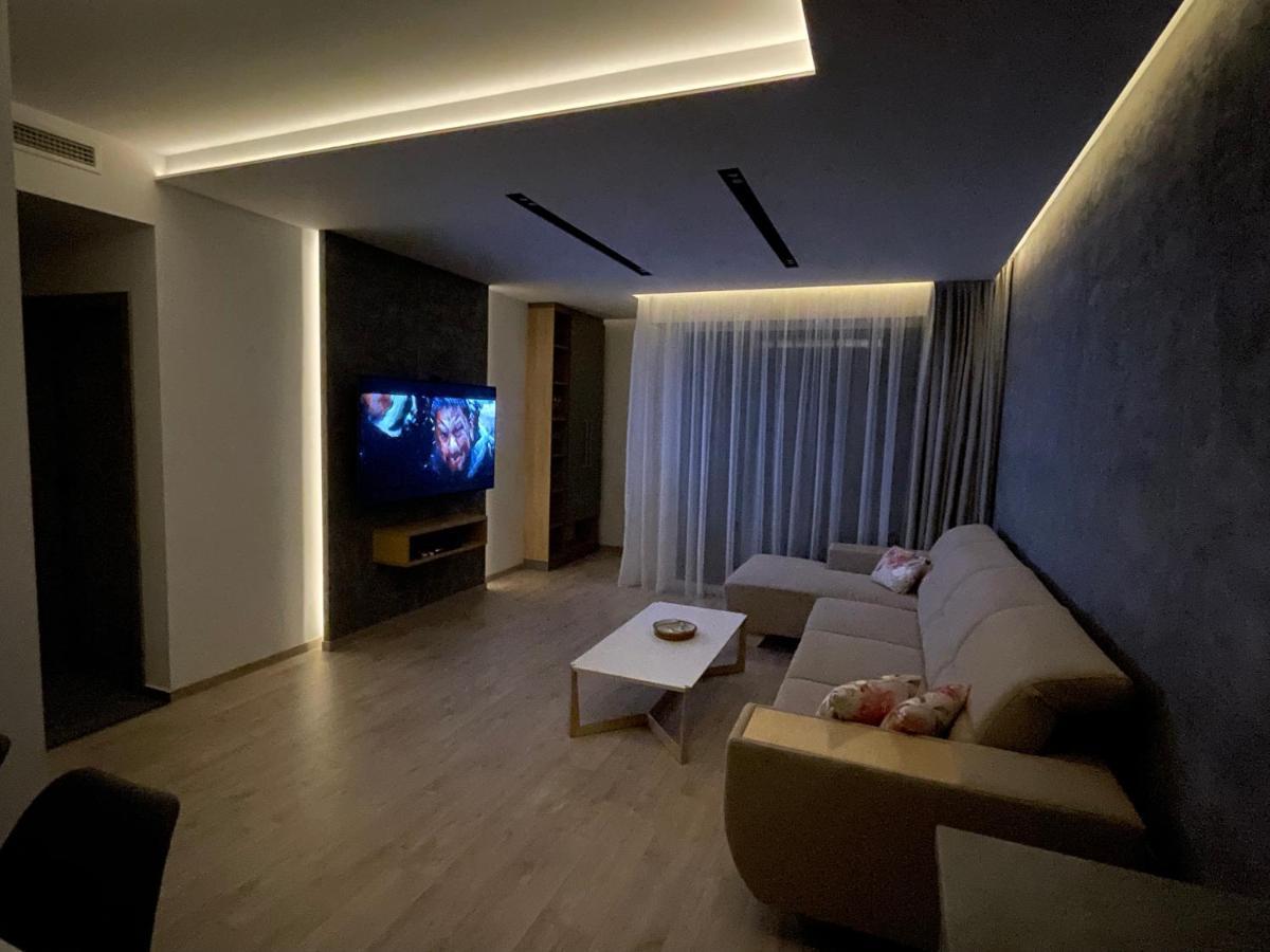 Greenbay Apartment With Free Parking Trenčín Zewnętrze zdjęcie