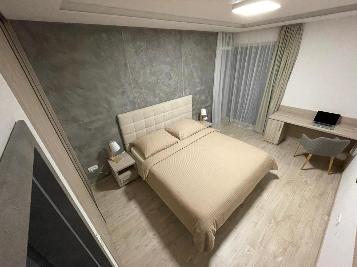 Greenbay Apartment With Free Parking Trenčín Zewnętrze zdjęcie