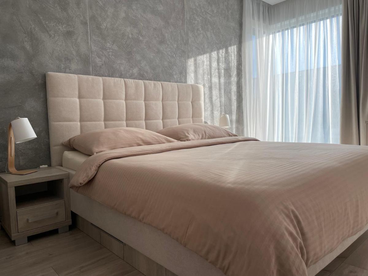 Greenbay Apartment With Free Parking Trenčín Zewnętrze zdjęcie