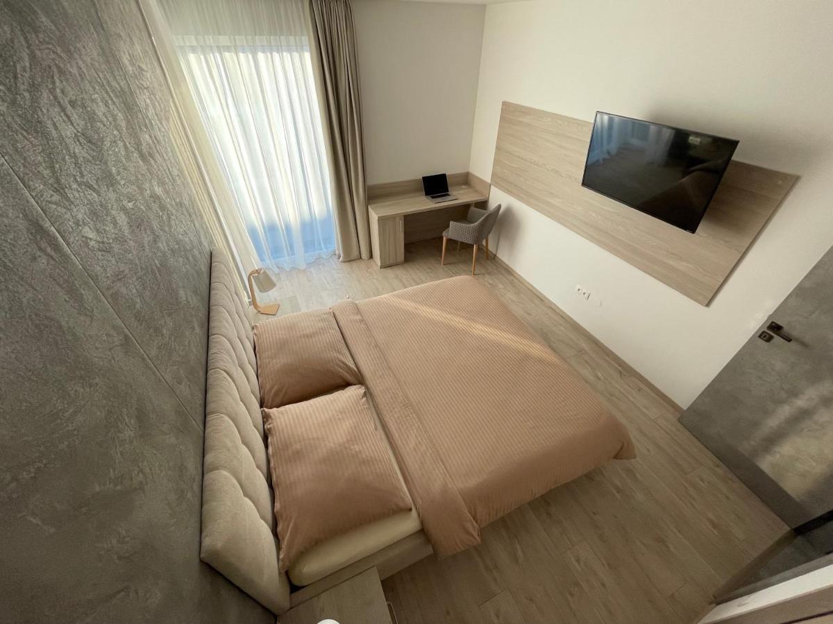 Greenbay Apartment With Free Parking Trenčín Zewnętrze zdjęcie