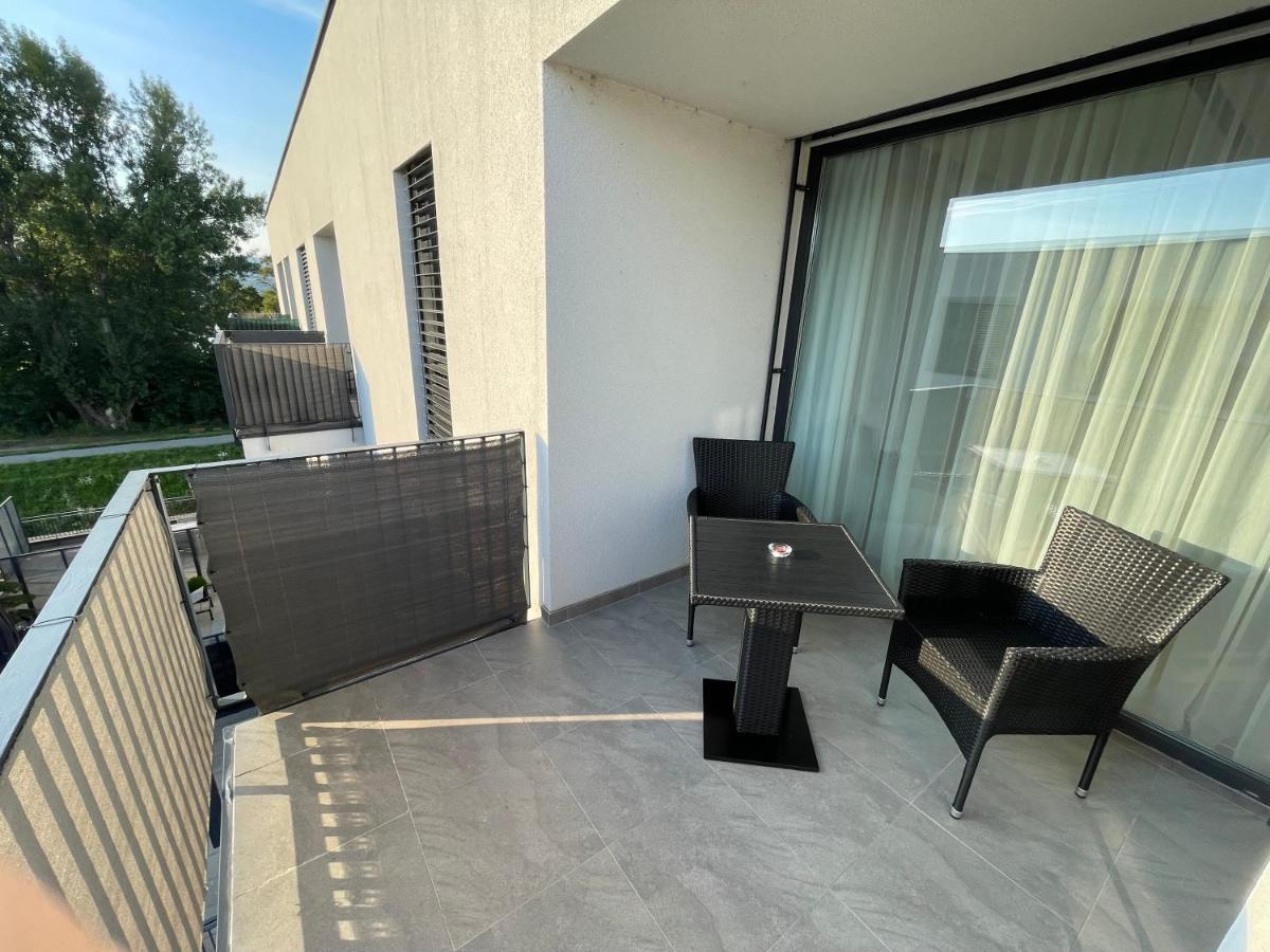 Greenbay Apartment With Free Parking Trenčín Zewnętrze zdjęcie